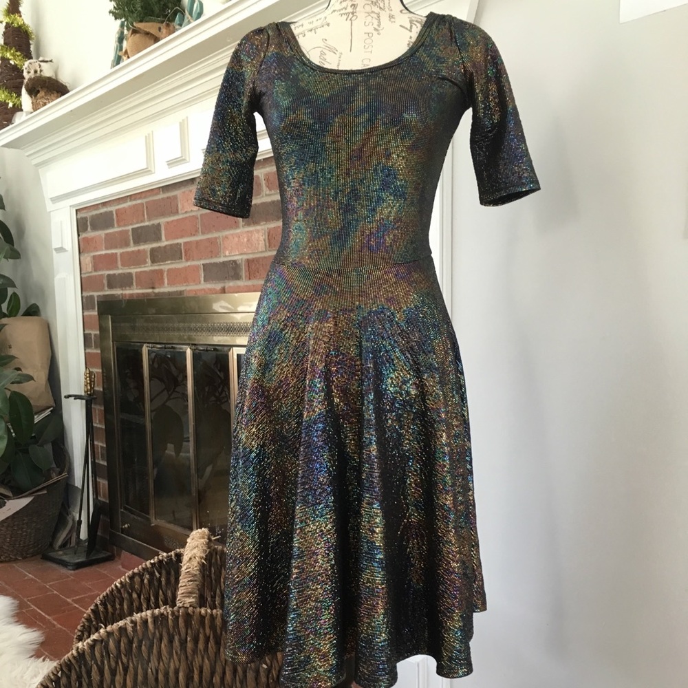 XS iridescent LuLaRoe Nicole dress